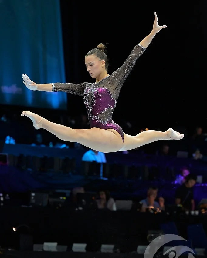 Tina ZELCIC